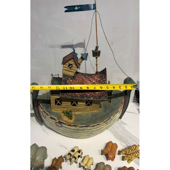 Vintage Handcrafted Iron Noah’s Ark Playset with Animal Figurines Collectible - Picture 9 of 14